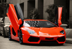  Lamborghini sẽ có siêu xe Aventador 4 chỗ 