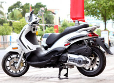  Ngắm scooter Piaggio BV 500 ở Sài Gòn 