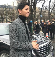 Sánh vai cùng các tài tử thế giới, Song Joong Ki vẫn không hề lép vế