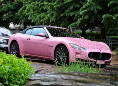  ‘Siêu mẫu’ Maserati GranCabrio màu hồng 