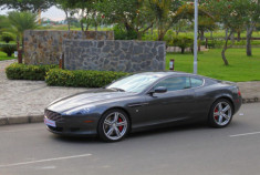  Siêu xe Aston Martin DB9 Coupe về Sài Gòn 