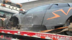  Siêu xe độc Lamborghini phiên bản Trung Quốc gặp nạn 