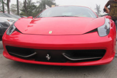  Siêu xe Ferrari 458 Italia màu đỏ về Việt Nam 