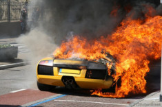  Siêu xe Lamborghini Murcielago bốc cháy 
