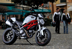  ‘Thú dữ’ Ducati Monster 796 xuất hiện 
