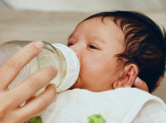 Trẻ sơ sinh bị táo bón: Cách điều trị giúp bé đỡ bệnh sau vài ngày