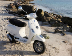  Vespa chuẩn bị trình làng LX125 mới 