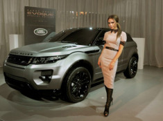  Victoria Beckham thiết kế nội thất Range Rover Evoque 