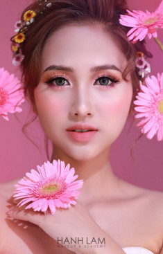 Chia sẻ xu hướng makeup cô dâu ấn tượng năm 2019 cùng Hạnh Lâm Academy