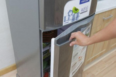 Lấy 1 tờ giấy A4 để trong tủ lạnh, tiết kiệm cả triệu tiền điện mỗi năm nhờ mẹo này