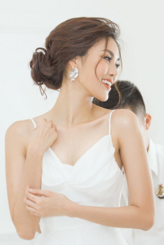 Đúng đẳng cấp của siêu mẫu, Lan Khuê sẽ có đám cưới chưa từng thấy ở Việt Nam!