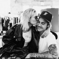 Justin Bieber viết tâm thư ngọt ngào gửi vợ sắp cưới chính thức xác nhận đã đính hôn