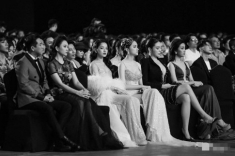 Khoe ảnh đẹp nhưng fans toàn khen Chi Pu, Kỳ Duyên đáp trả vừa ngắn gọn vừa “cứng”!