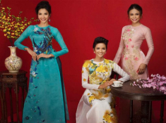 Mẹ Hoa hậu H’Hen Niê “trung thành” với trang phục dân tộc, xuất hiện rạng rỡ bên cạnh con gái