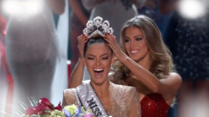 Người đẹp Nam Phi chiến thắng Miss Universe ngoạn mục, tất cả các thí sinh mừng như tết