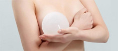 Quyết định nâng ngực bằng phương pháp nội soi đặt túi ngực, cần lưu ý những điều gì?