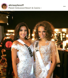 Thiết kế Việt “chào sân” ngoạn mục tại đêm bán kết Miss Universe 2017