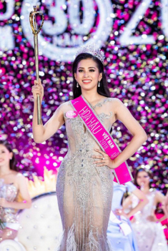 Từng bị chê thậm tệ vì dở ngoại ngữ, Tiểu Vy bất ngờ bắn tiếng Anh tại Miss World 2018