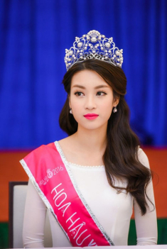 Xôn xao tin đồn Hoa hậu Mỹ Linh sẽ đại diện Việt Nam tham dự Miss World 2017