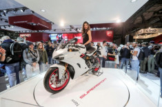 Ducati SuperSport được đánh giá là mẫu xe đẹp nhất tại sự kiện EICMA 2016