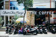 Có những con đường cafe lắng đọng như thế ở Sài Gòn - Phần 1