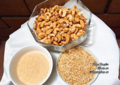 Hạt điều thừa sau Tết đem ngào đường, vừng giòn tan, để dành ăn chơi