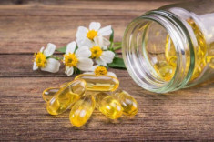 Kết hợp vitamin E cùng 4 nguyên liệu này, thoa đến đâu da trắng đến đó