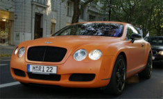  Bentley Continental GT màu ‘độc’ 