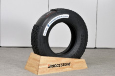  Bridgestone áp dụng công nghệ Trisaver để sản xuất lốp xe 
