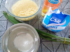 Cách làm bánh dẻo trung thu đậu xanh lá dứa tuyệt ngon