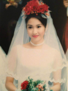 Chỉ kẻ lông mày và tô son, minh tinh TVB khiến hot girl thời nay hổ thẹn vì quá đẹp