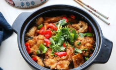 Đổ cá trắm và đậu phụ vào chung nồi, ai cũng mắng nhưng bỗng có món ngon không tưởng