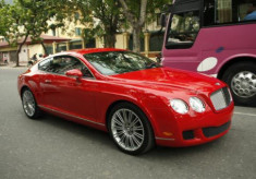  Hai chiếc Bentley GT Speed màu ‘độc’ về Hà Nội 