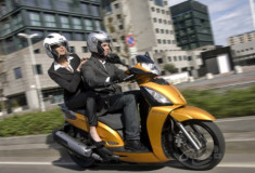  Kymco trình làng People GTi 300 