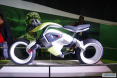 Mô tô điện Hero iON độc đáo tại triển lãm Delhi Auto Expo
