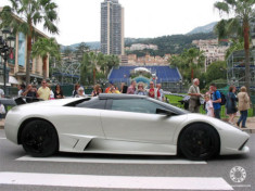  Murcielago LP640 Roadster mui cứng đầu tiên trên phố 