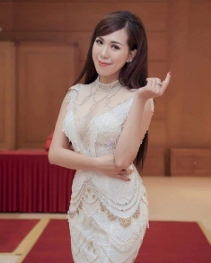 Ngực nở eo thon dù đã sinh nở, hóa ra Mai Thỏ và mỹ nhân Vbiz đã làm cách này