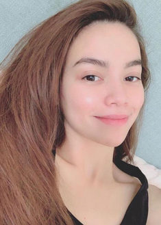 Nhờ điều này, Hà Hồ, Trương Quỳnh Anh mới có làn da sáng mịn bất chấp nắng gắt Sài Gòn