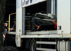  Pagani Zonda R Evolution đầu tiên đến tay khách hàng 