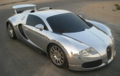  Siêu xe Bugatti Veyron mạ crôm 