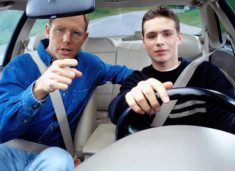  Thao tác lái xe chuẩn giúp hạn chế tai nạn 