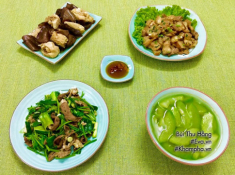 Thực đơn cơm tối hấp dẫn cho cả nhà với gà om mộc nhĩ, thịt ba chỉ rang cháy cạnh