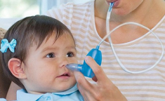 Trẻ bị ngạt mũi do đâu và cách điều trị hiệu quả nhất