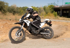 Zero FX chiếc môtô điện đi được 300km trong một lần sạc