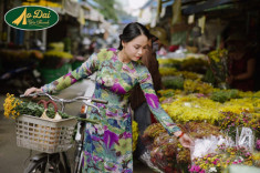 Áo dài Yến Thanh – Người bạn đồng hành cùng phụ nữ Việt