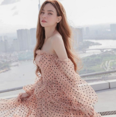 Da trắng hồng như Hà Hồ, Tú Anh: Là bẩm sinh hay phải mất công nuôi dưỡng?
