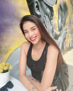 Hoa hậu thời dịch: Phạm Hương, H‘Hen Niê tự làm nước detox, Đỗ Mỹ Linh diệt mụn tận gốc