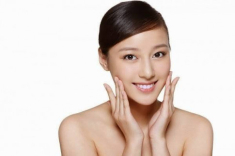 Không cần đến spa, các người đẹp vẫn massage da mặt tại nhà với nguyên liệu rẻ tiền, dễ kiếm