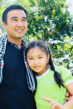 Quyền Linh đăng ảnh mừng sinh nhật con gái, 14 tuổi diện đồ lộng lẫy vượt mặt cả Hoa hậu