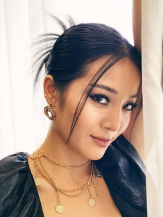 Muốn có gương mặt sắc sảo như nàng “Tiểu tam xuyên không”, đây là cách dành cho chị em